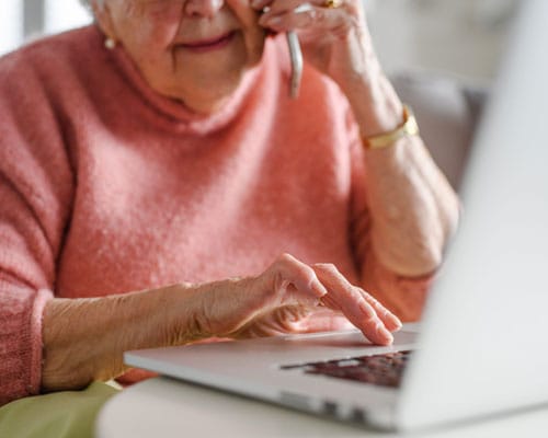 elderly-woman-contact-resource-links